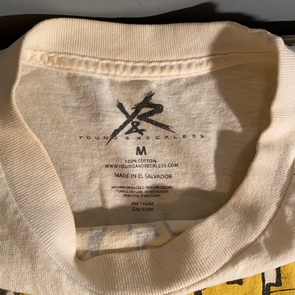 Young and Reckless white graphic tee, Men’s size M - Picture 6 of 6
